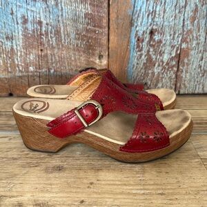 Dansko Clog Red Sandals Open Toe Size 37